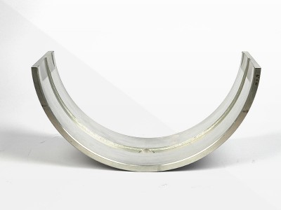 Cé na himthacaí a éilíonn sleeves seafta a úsáid? 